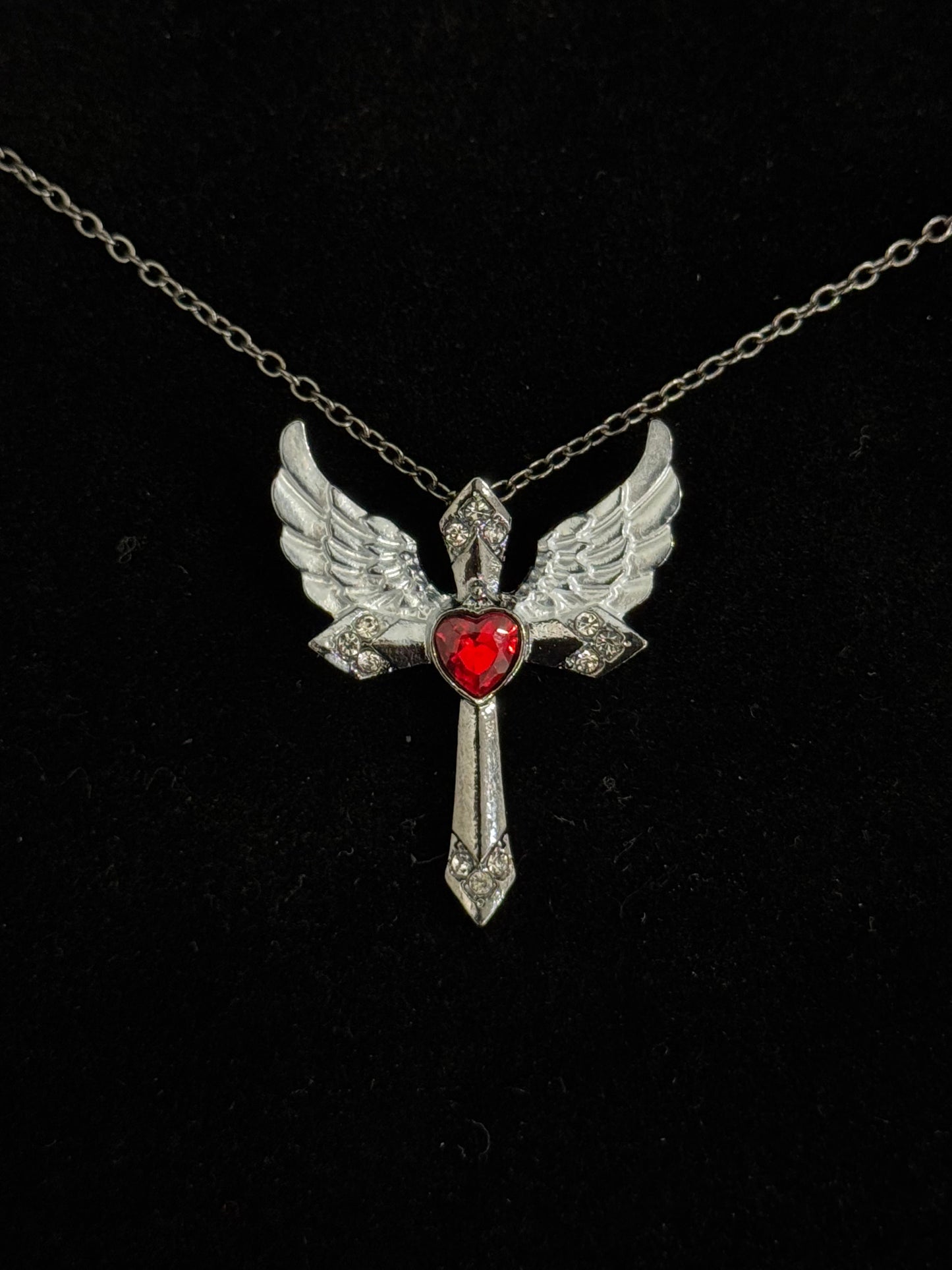 Naszyjnik Skrzydlaty Krzyż